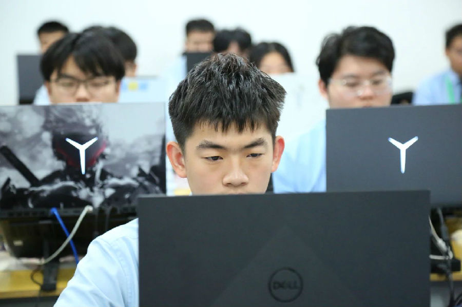 八維職業(yè)學(xué)校北京校區(qū)大數(shù)據(jù)專業(yè)3月就業(yè)喜報(bào)